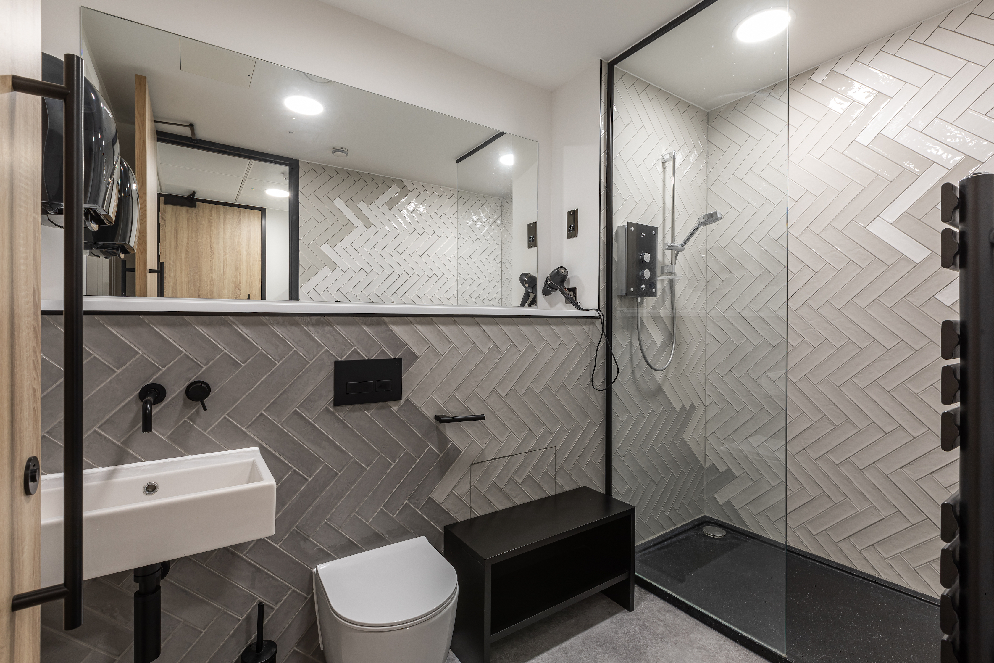 4 Matthew Parker Street gallery image